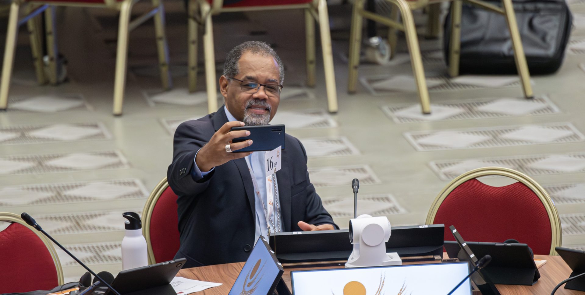 Sínodo dos Bispos Cabo Verde leva voz da Igreja Jovem em meio a crises afirma D. Ildo Fortes