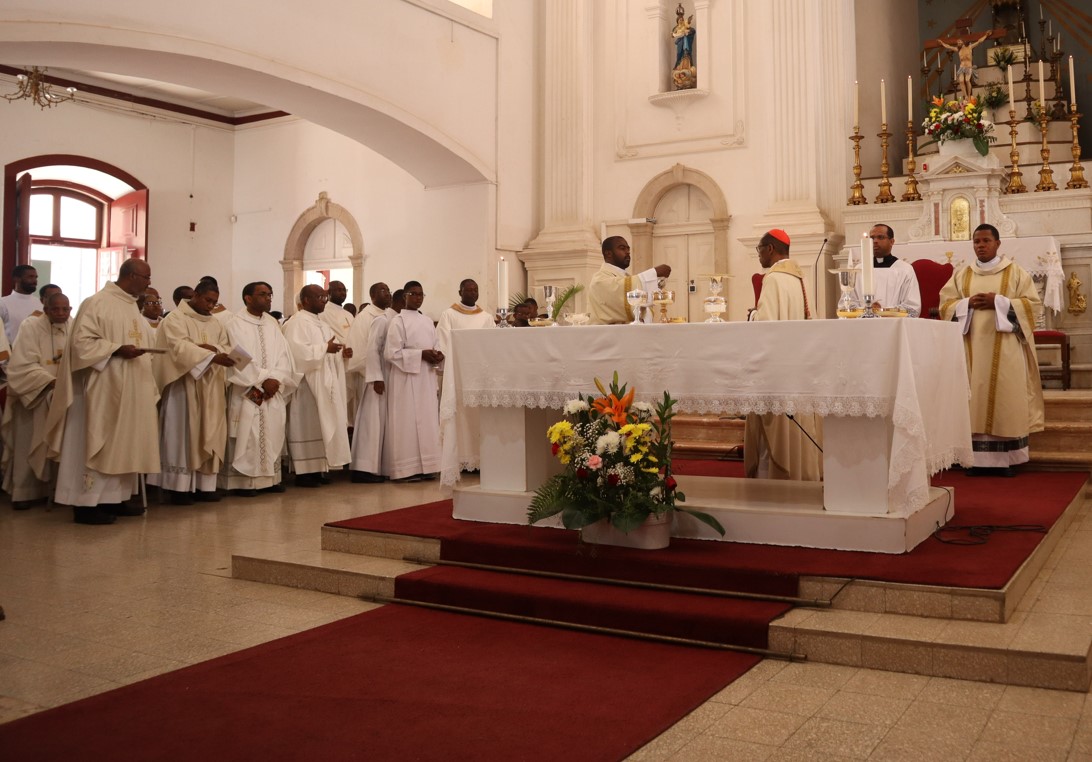 instituição sacerdotal