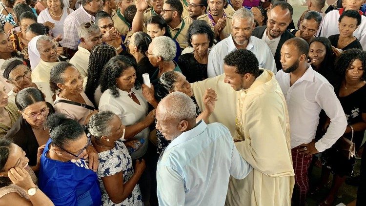 cabo verde com dois novos padres